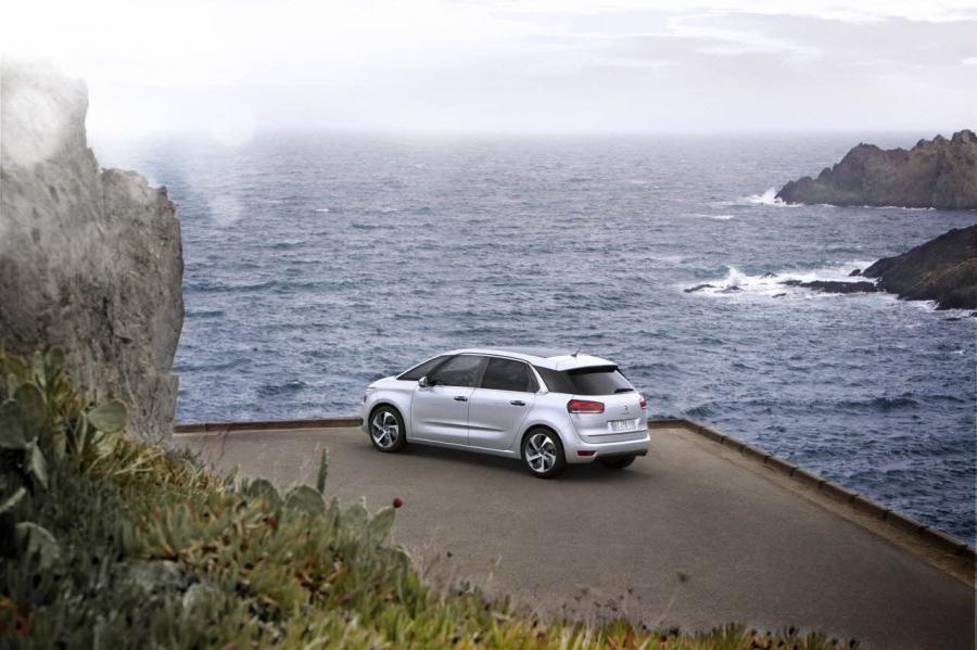  Citroen C4 Picasso 2013 года  (фото 7 из 50)